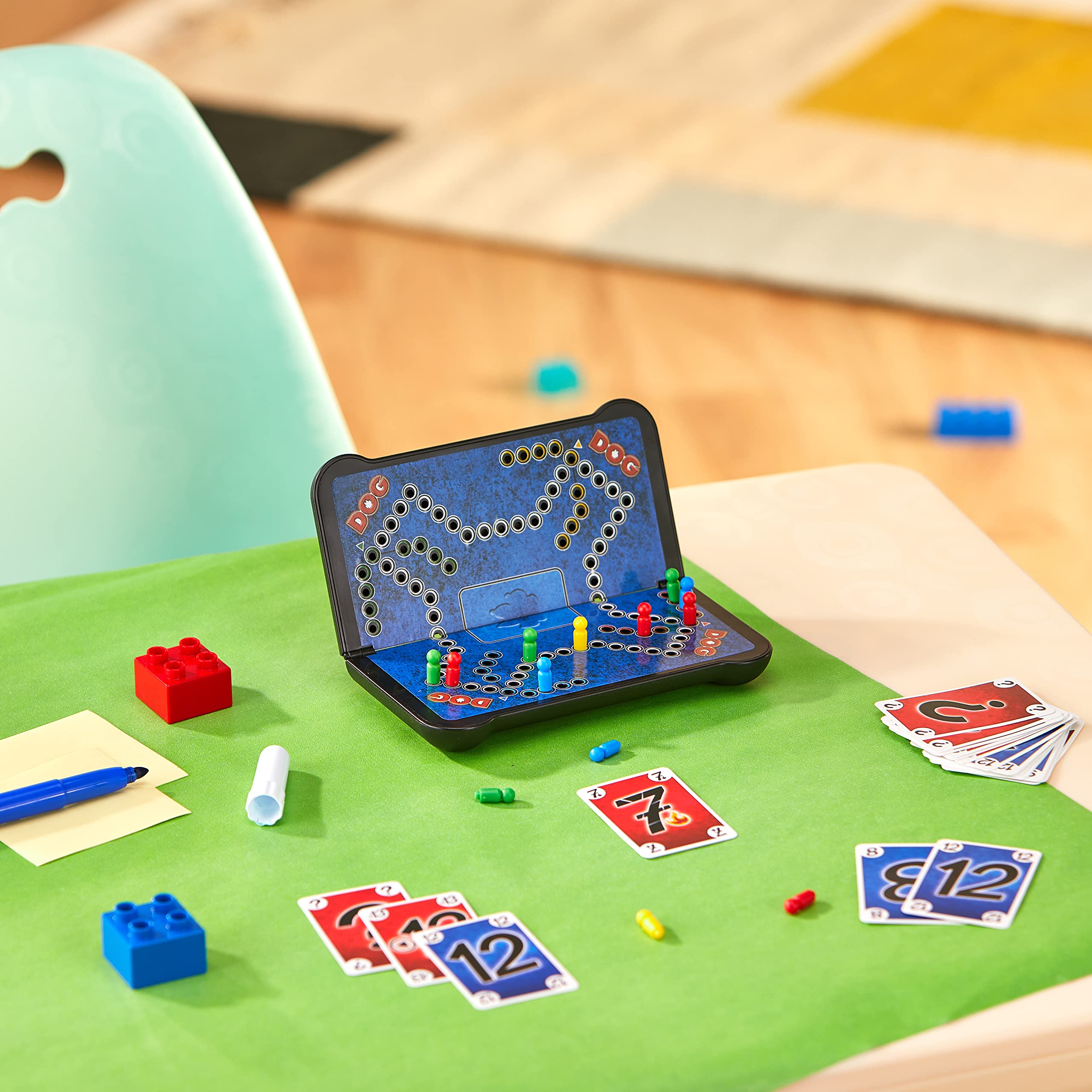 schmidt-spiele-dog-kompakt-reisespiel-f-r-2-4-spieler-ab-8-jahre image 4