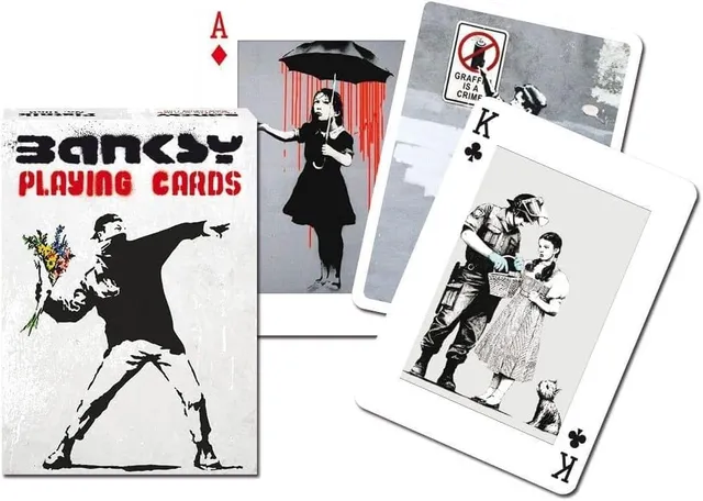 piatnik-megatrumpf-banksy-1652-kartenspiel-55-blatt-street-art image 1