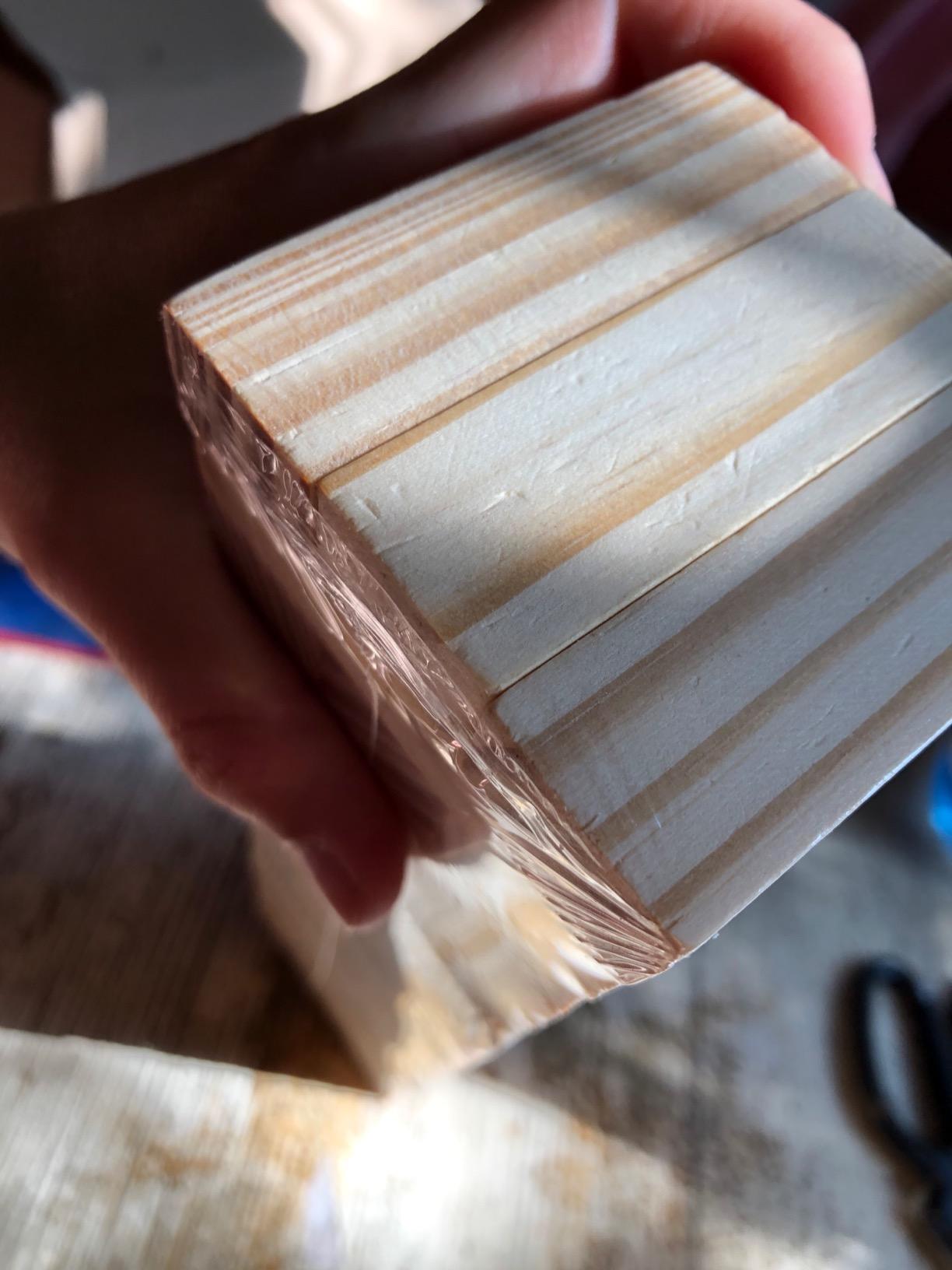 Holz fühlt sich gut an